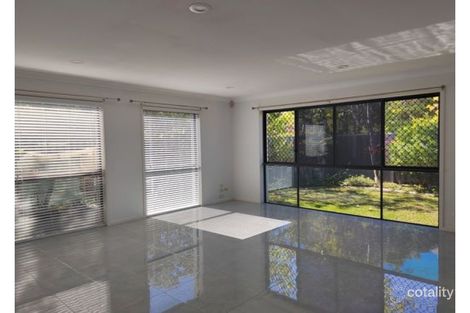 Property photo of 14 Blackwattle Circuit Arundel QLD 4214