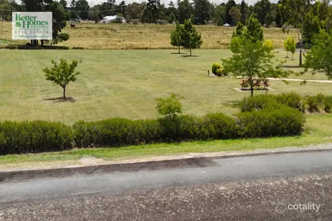 Property photo of 27 Ann Street Applethorpe QLD 4378