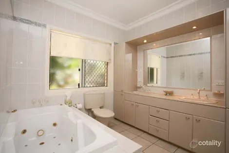 Property photo of 9 Highvale Drive Helensvale QLD 4212