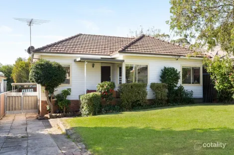 14 Mereil St, Campbelltown, NSW 2560