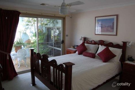 Property photo of 141 Bicentennial Drive Jerrabomberra NSW 2619