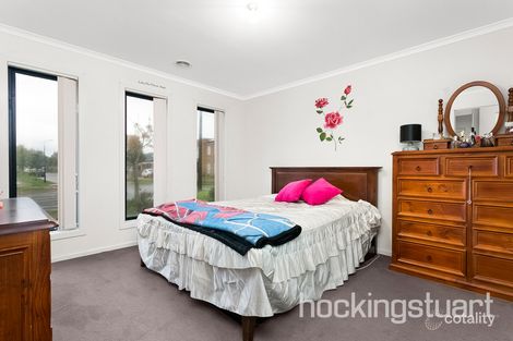 Property photo of 10 Alvaston Street Deer Park VIC 3023