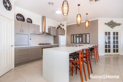 Property photo of 37 Talus Drive Mount Richon WA 6112