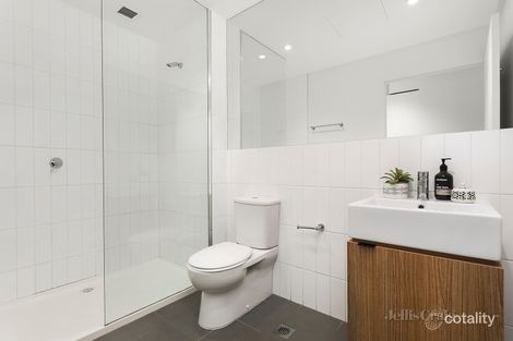 Property photo of 211/255 Racecourse Road Kensington VIC 3031