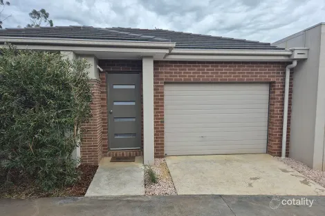 Property photo of 11 Monash Place Canadian VIC 3350