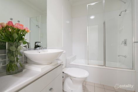 Property photo of 2/23 Curlew Street Toowong QLD 4066