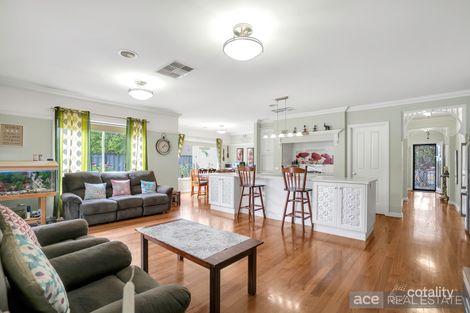 Property photo of 14 Balladong Crescent Tarneit VIC 3029