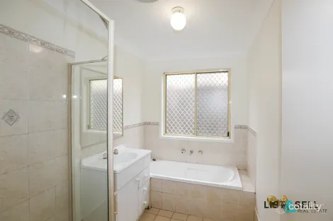 Property photo of 34 Norman Dunlop Crescent Minto NSW 2566