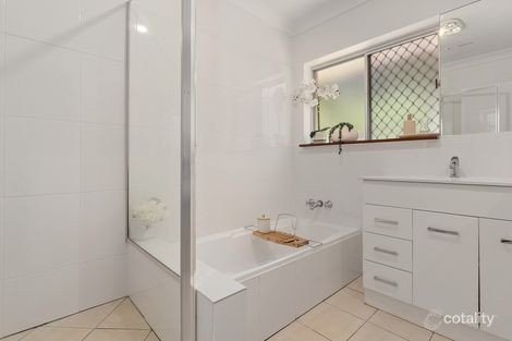 Property photo of 14 Juanita Grove Springwood QLD 4127