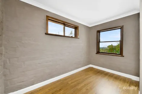 Property photo of 37 Hazelbrook Parade Hazelbrook NSW 2779