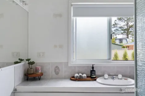 Property photo of 10 Lakewood Grove Burrill Lake NSW 2539