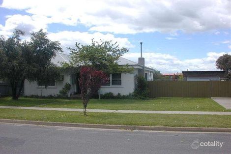 Property photo of 52 Thomas Mitchell Drive Wodonga VIC 3690