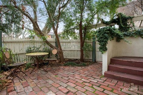 2/23 Pine Ave, Elwood, VIC 3184