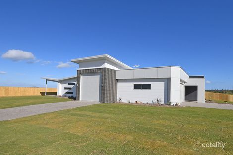 Property photo of 4 Peppermint Circuit Nikenbah QLD 4655