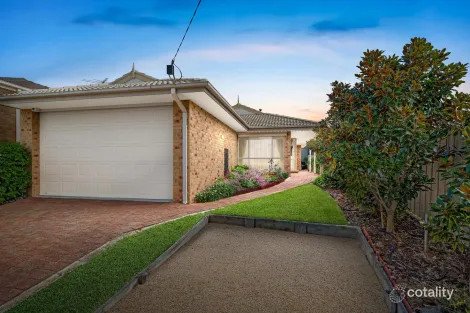 124 Fifth Ave, Rosebud, VIC 3939