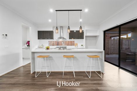 Property photo of 35 Rathberry Circuit Clyde North VIC 3978