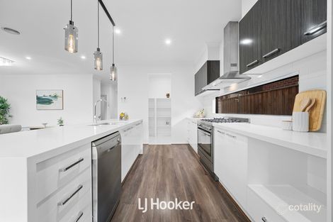 Property photo of 35 Rathberry Circuit Clyde North VIC 3978
