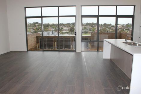 Property photo of 74 Valley Park Boulevard Westmeadows VIC 3049