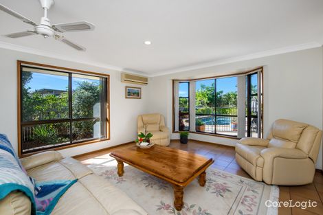 Property photo of 4 Erindale Court Helensvale QLD 4212