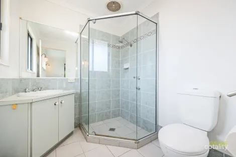 Property photo of 29 Bowerbird Avenue Eli Waters QLD 4655