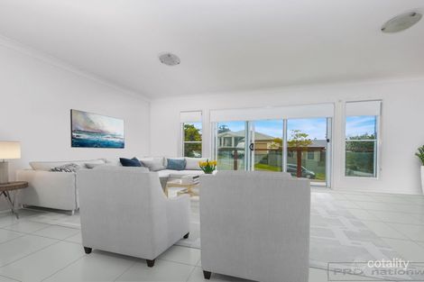 Property photo of 24 Murphy Circuit Ashtonfield NSW 2323