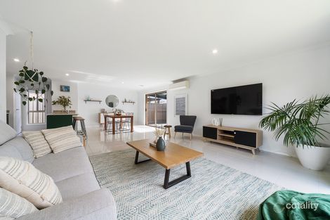 Property photo of 33 Sanoma Drive Skye VIC 3977