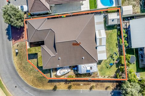 Property photo of 25 Bordeaux Ramble Port Kennedy WA 6172