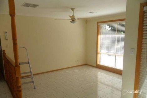 Property photo of 17 Eagle Terrace Taylors Lakes VIC 3038