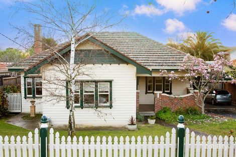 9 St Georges Ave, Mont Albert, VIC 3127