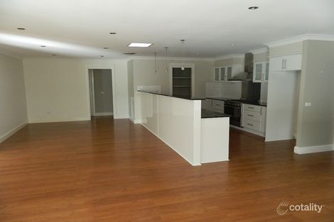 Property photo of 6 Bluegum Close Kelso NSW 2795
