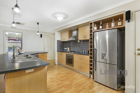 Property photo of 11 Malbec Court Sunbury VIC 3429