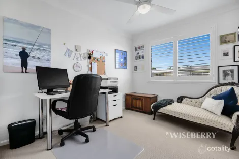 Property photo of 313/25 Mulloway Road Chain Valley Bay NSW 2259