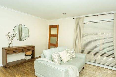 Property photo of 5 Renwick Court Lavington NSW 2641