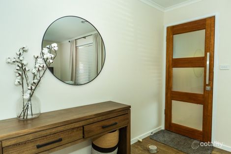 Property photo of 5 Renwick Court Lavington NSW 2641