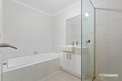 Property photo of 16 Orbell-Jones Court Croydon VIC 3136