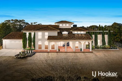 Property photo of 11 Fina Court Wallan VIC 3756