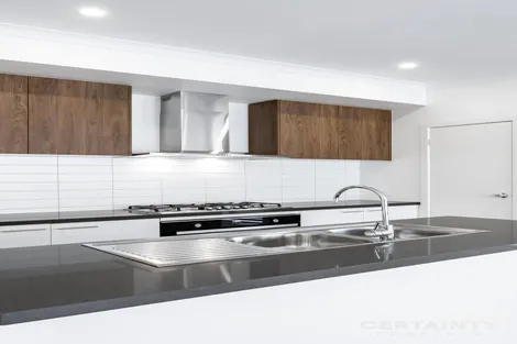 Property photo of 29 Allan Close Pakenham VIC 3810