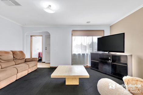 Property photo of 4 Sittella Court Werribee VIC 3030