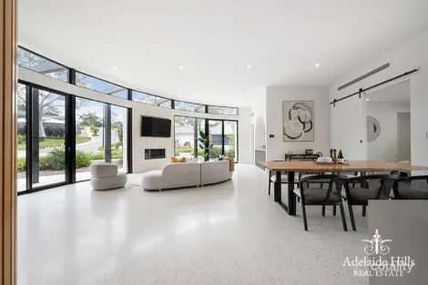 Property photo of 7 Red Cedar Parade Mount Barker SA 5251