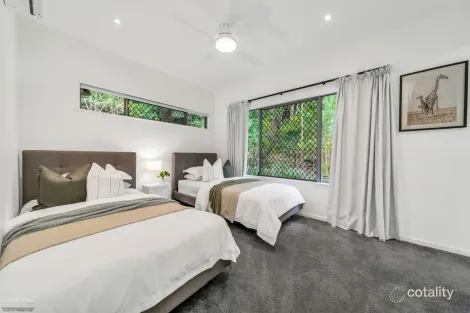 Property photo of 3 Juno Close Mooroobool QLD 4870