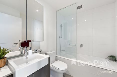 Property photo of 406/1 Encounter Way Docklands VIC 3008