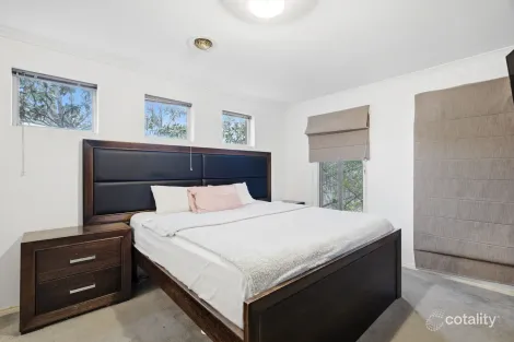 Property photo of 5 Hibiscus Crescent Point Cook VIC 3030