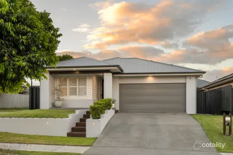 17 Palatial Cres, Griffin, QLD 4503