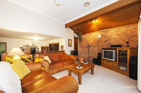 Property photo of 17 Bowman Drive Mill Park VIC 3082