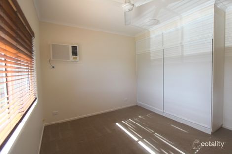 Property photo of 7 Thomas Place Emerald QLD 4720