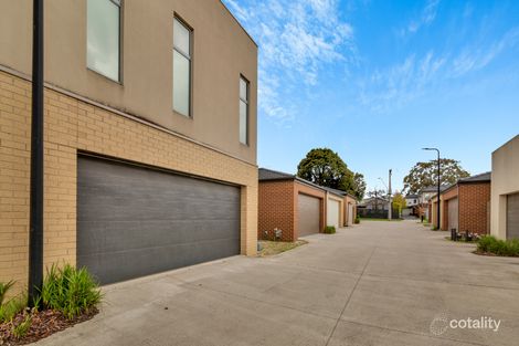 Property photo of 9 Heffernan Walk Heidelberg Heights VIC 3081