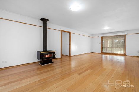 Property photo of 1 Springbank Way Brookfield VIC 3338