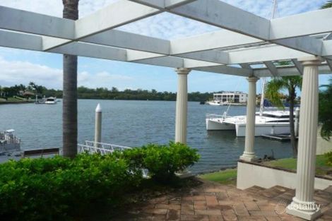 5832 Bayview Walk, Hope Island, QLD 4212