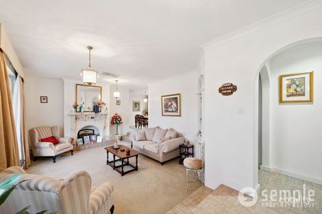 Property photo of 11 Ewing Avenue Bull Creek WA 6149