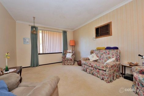 Property photo of 19 Kingsbridge Road Warnbro WA 6169